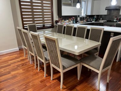 Ambra Dining table with chairs at the customer's house